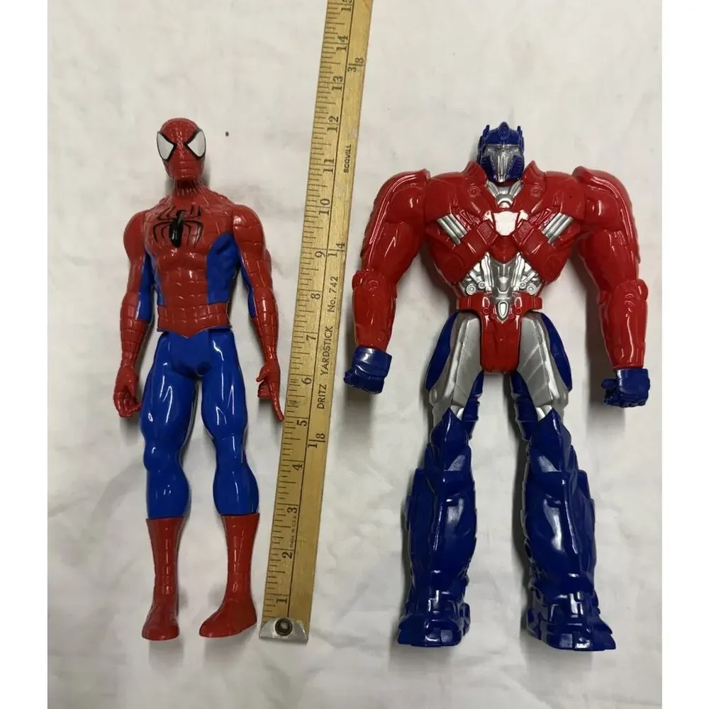 OPTIMUS PRIME TRANSFORMERS Spider Man 2013 Hasbro Plastic Toys